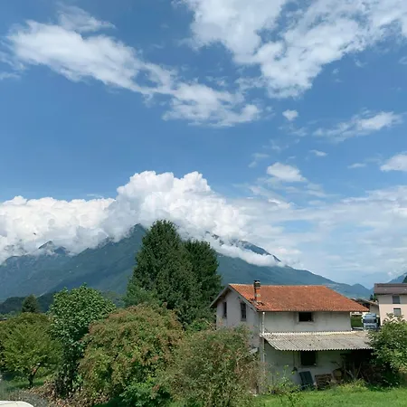 La Madoneta Nyaraló *